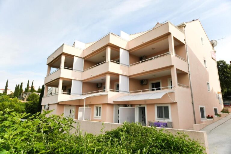 villa-ana